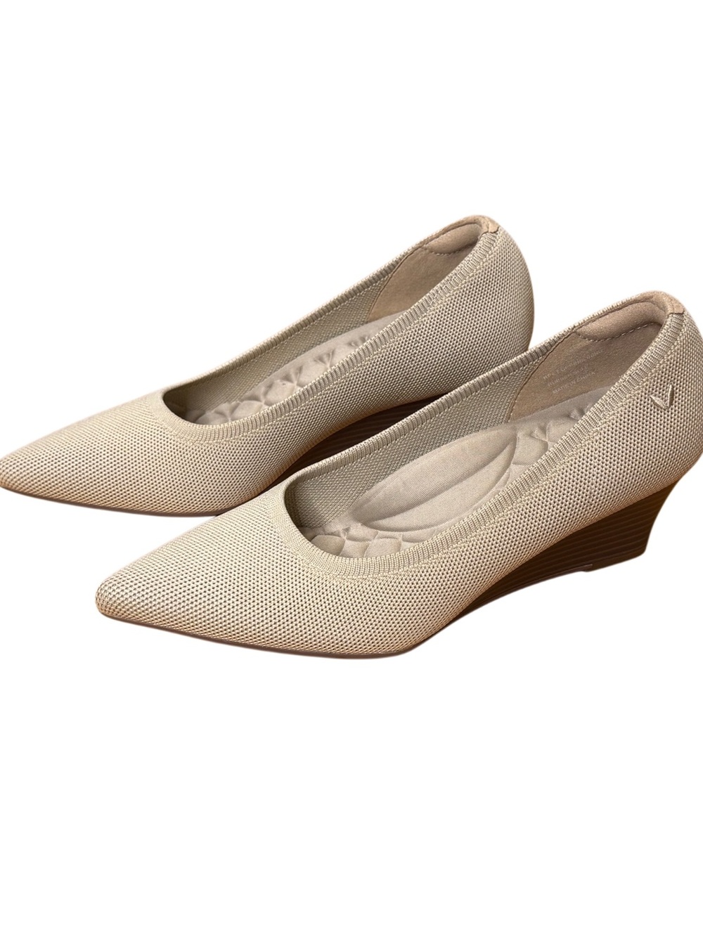 Vivaia Pointed Toe Wedge (Aria Wedge) NWOT